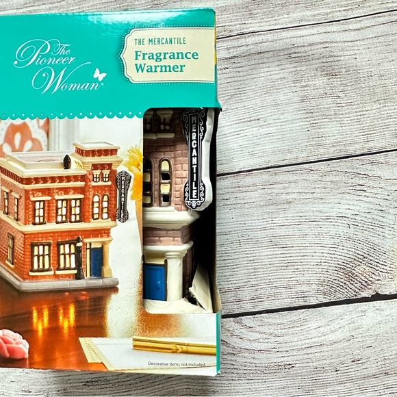 Pioneer Woman, Mercantile scented wax warmer NEW - Picture 3 of 7